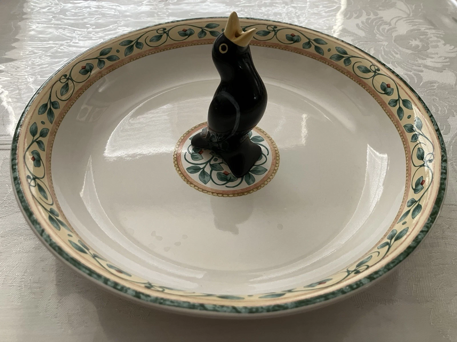 Pfaltzgraff French Quarter Pie Plate Dish Pan Bird Vent Stoneware Bakeware 10.5”
