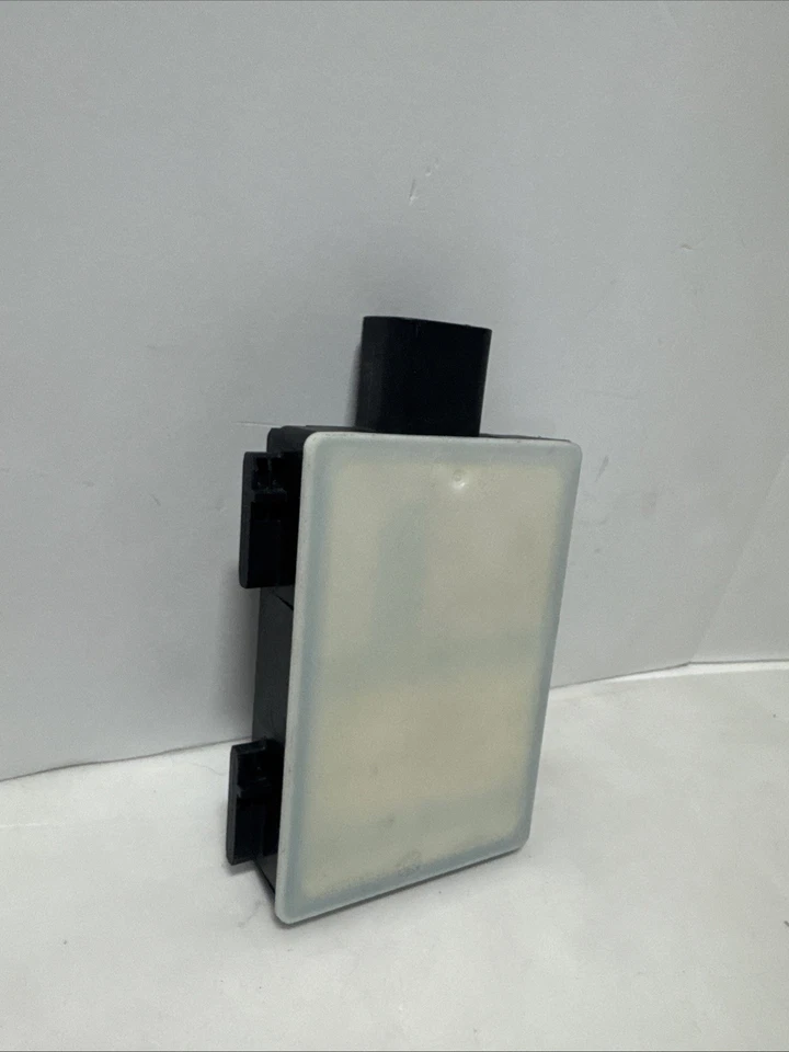 Módulo sensor radar punto ciego GM Cadillac pieza OEM #84492141 Foto 3 de 4