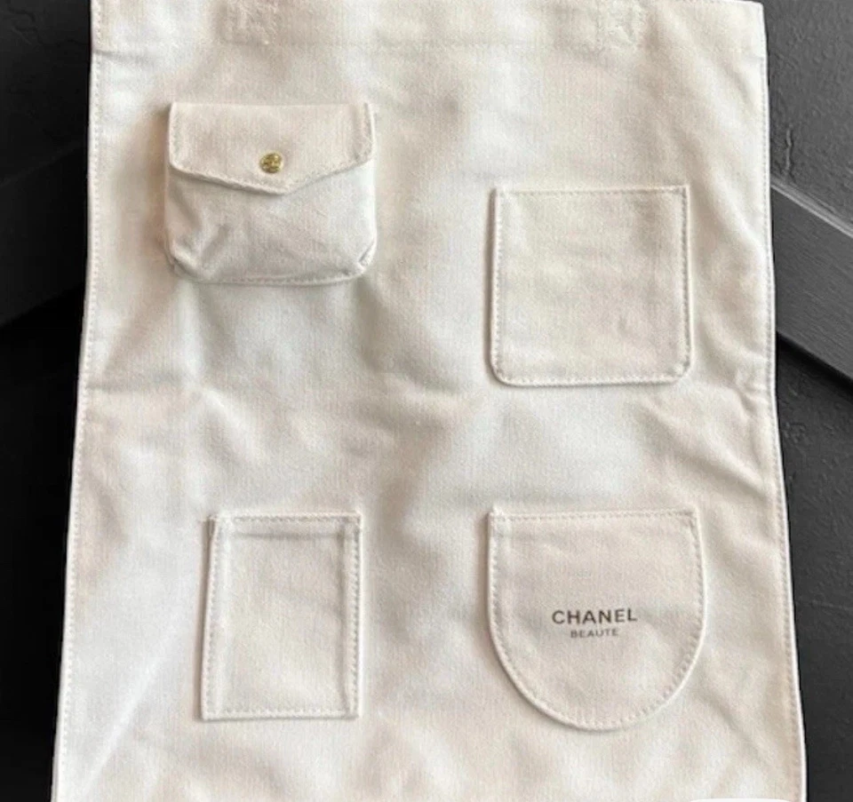 Bolso de Mano Chanel Beaute GWP Blanco de Lona con 4 Bolsillos Exteriores y Caja, Novedad Foto 3 de 3