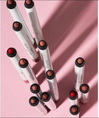 Lamel Matte Gel Lip Liner Pencil | Weightless & CreamyTexture - Nude 401