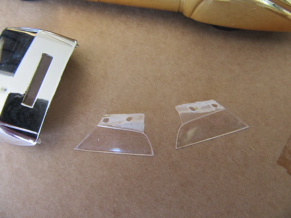 175J Alfa Romeo 6C 2500 SS 1939 Ixo Altaya Doré Modèle Réduit 1/43 - Photo 3/4