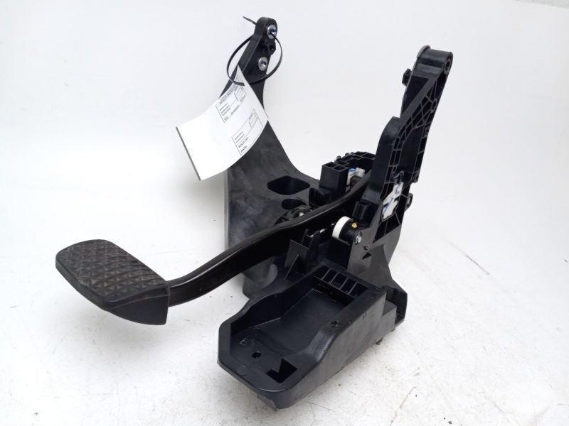 2016 CHEVROLET MALIBU BRAKE PEDAL OEM | eBay