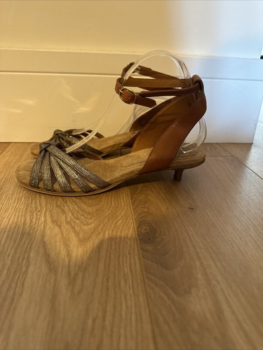 TOTALMENTE NUEVOS ISABEL MARANT Tacones para Gatito Talla 37 - Imagen 7 de 10
