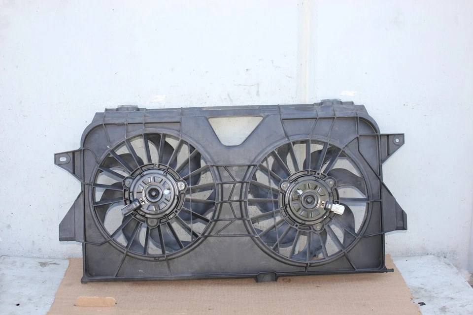 OEM Radiator Fan Motor Fan Assembly Fits 05-07 DODGE CARAVAN 04677695AA (RM4FB) — 第 3/4 张图片