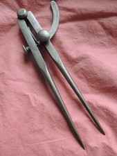 OUTIL ANCIEN COMPAS A SECTEUR AMERICAIN