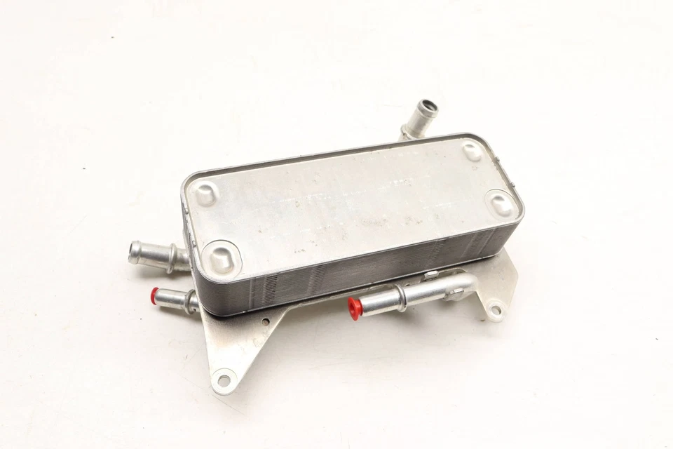 AUDI RS7 2014-2018 - Enfriador de aceite de transmisión 4H0317021T Foto 2 de 4