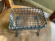 Vintage-style wire soap dish Esschert Designs