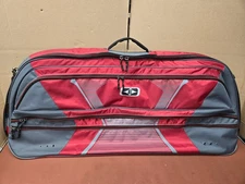 Easton World Cup Bow case and Deluxe hip quiver