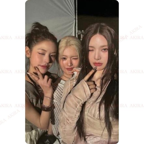 IZNA DAS 1. MINI ALBUM N/A ALLE VERSIONEN FOTOKARTE OFFIZIELL - Bild 8 von 76