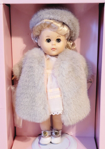 1995 Vogue Dolls GINNY in Gray Faux Fur Coat & Hat 8" NIB - Picture 2 of 6