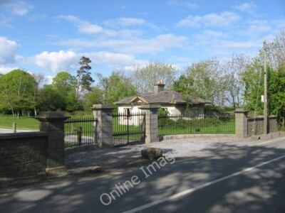 Foto 6x4 Gate Lodge in Whitestown, Grafschaft Dublin Dallyhaysy Tore und Tor c2010