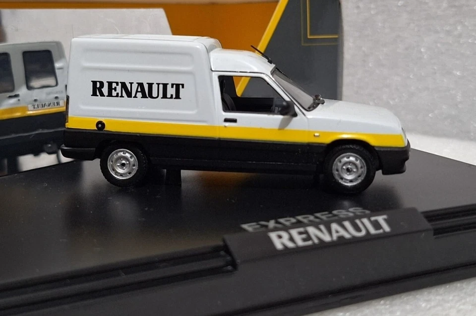 Renault Express Van "Renault Assistance" 1994 1:43 Norev 421896 RARITY!! (5) - Image 4 of 4