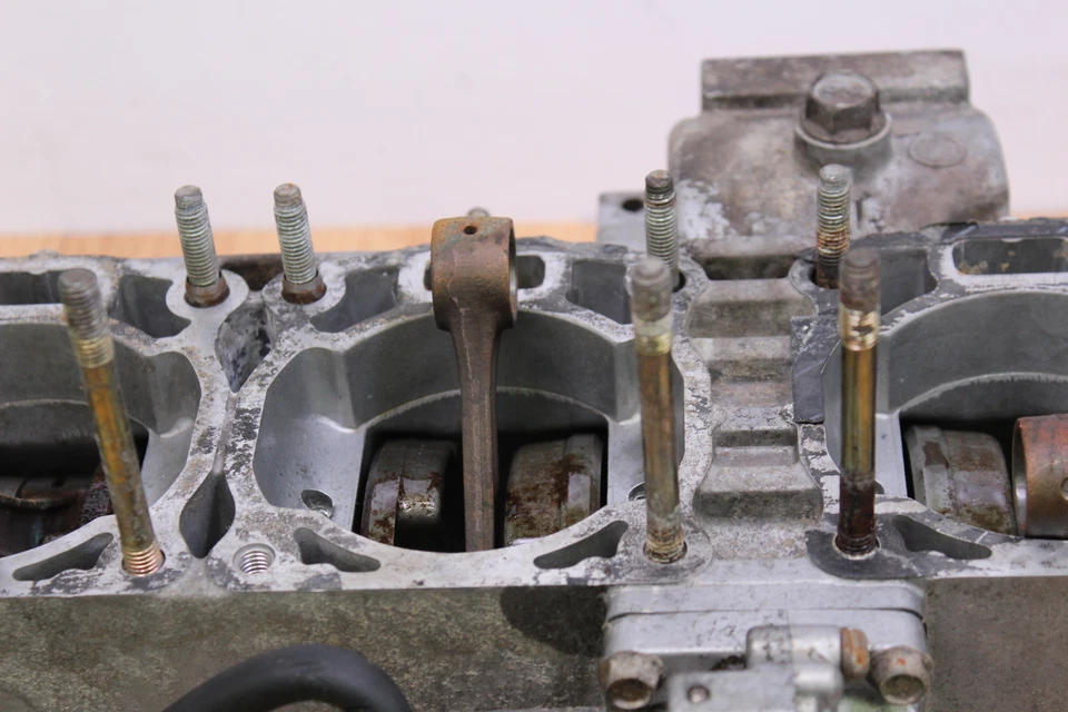 Yamaha V-Max 4 750 VMax 1992 92 extremo inferior estuches manivela  Foto 3 de 4