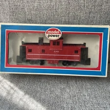 Model Power 540 Red Caboose Ho