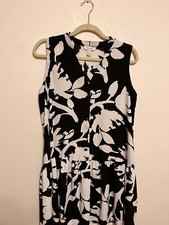 Womens Medium Nine West Black And White Floral Ruffle Dress