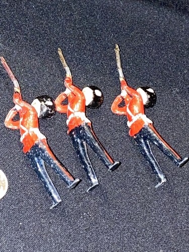 Britains Lead Toy Grenadier Soldiers Armies of the World Red Coat VTG Army VTG - Picture 9 of 9