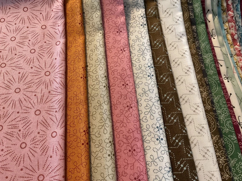 32FQS bundle of Sewing Basket by Edyta Sitar for Andover Fabrics, new - Image 3 of 4