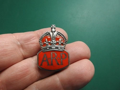 WW2 RARE RED ENAMELED SILVER A.R.P. BUTON HOLE BADGE   ref M6