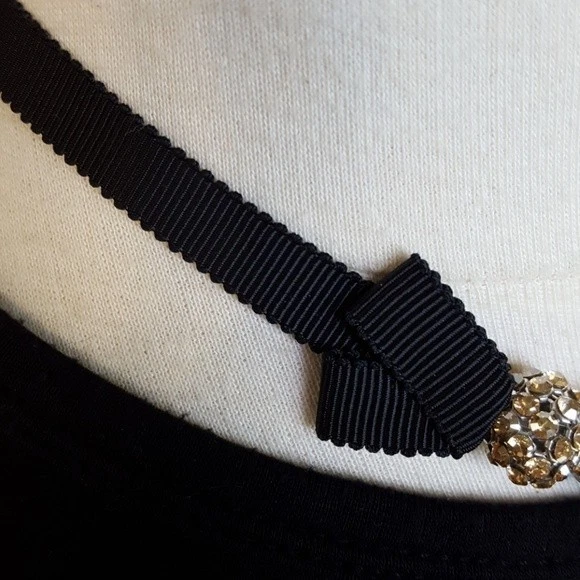 Collar Swarovski con Cisne Cinta Negra con Cuentas de Oro, Plata, Cristal Transparente Foto 3 de 4