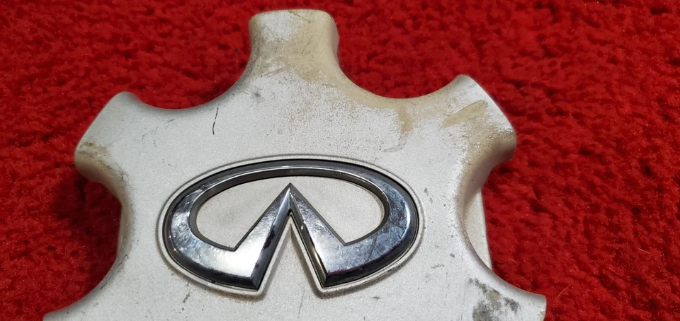 40342 3W700 2001 2002 2003 Infiniti QX4 OEM tapa central plateada Foto 3 de 4