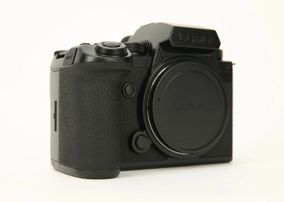 Panasonic Lumix S5 IIX Mirrorless Digital Camera (Body Only) 24.2MP 1090 Shutter - Image 4 of 4