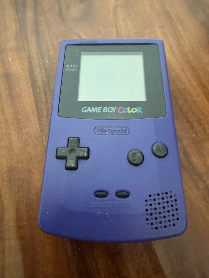 Nintendo Game Boy Color Púrpura Uva - Probado y Funcionando Auténtico Sin Sonido Foto 4 de 4