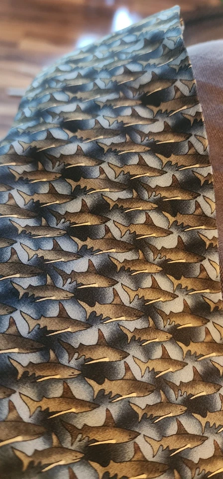 Corbata para Hombres Tiburón Oscuro Naturaleza Conservación Colección Hecha a Mano Foto 2 de 4