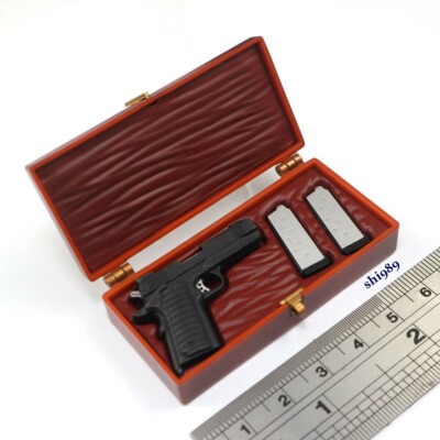 Hot Toys John Wick 2 MMS504 Action Figures 1/6 Scale Handgun & Case Model Set