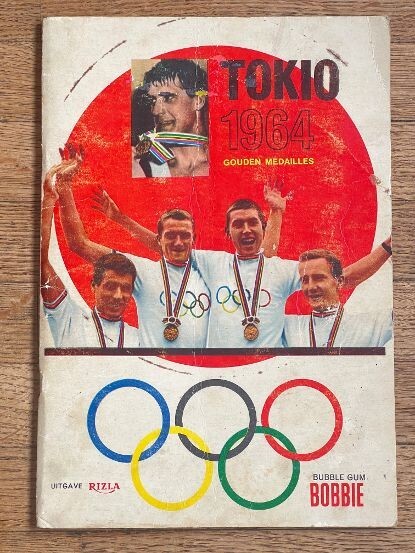 Foto 1 di 24