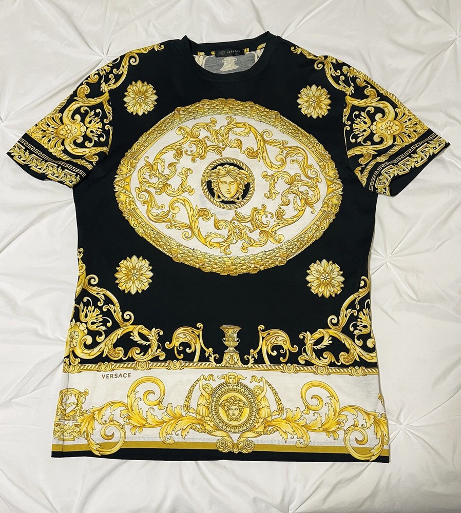 Versace Super Runway Gold Hibiscus Medusa T-Shirt Size Small Excellent Condition