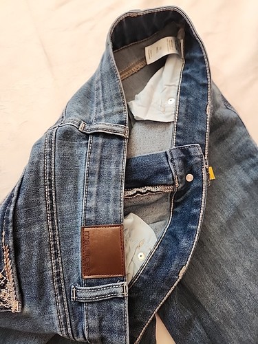 Maurices Women's Jean's Size 10 Regular Denim W34/L31 - Picture 12 of 17