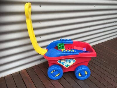 mega blocks trolley