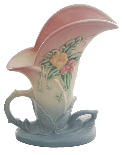 VTG 1940'S HULL USA POTTERY CORNUCOPIA WILD FLOWER VASE NO. W-10-8 1/2 PASTEL