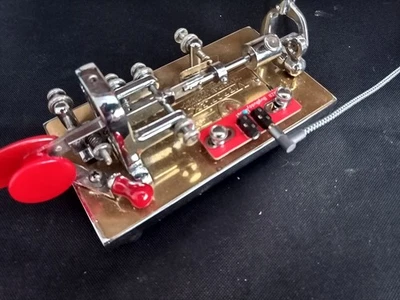 BugBuddy Red for Vibroplex: Cable Tidy, debouncer and daisy chain for bug keys