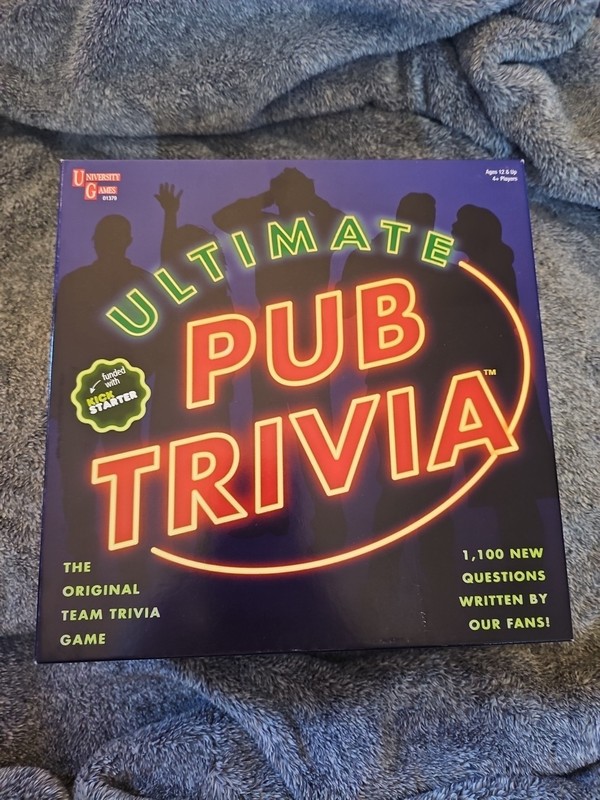 ULTIMATE PUB TRIVIA Original Team Trivia University Games Bar Party Complete NM