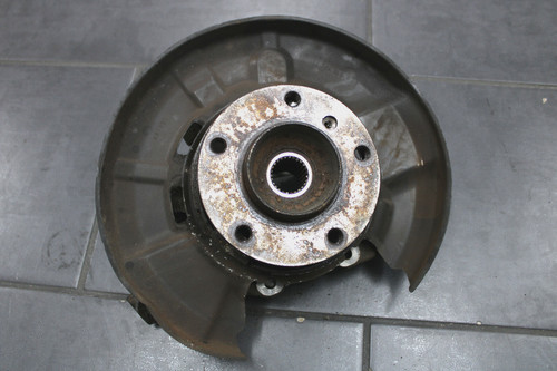 Achsschenkel Vorne Rechts BMW E81 E90 E91 Radlager Radnabe Radträger 6764444