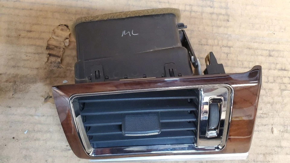 07 08 09 10 11 12 13 14 ESCALADE PLATINUM WOODGRAIN LEFT SIDE OUTER DASH VENT - Image 2 of 4