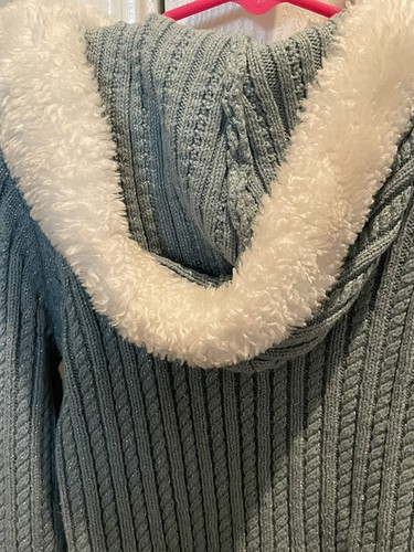 Girls Green Hooded Faux Fur Rhinestone Cable Knit Sweater Metallic Long sleeve - Picture 7 of 13