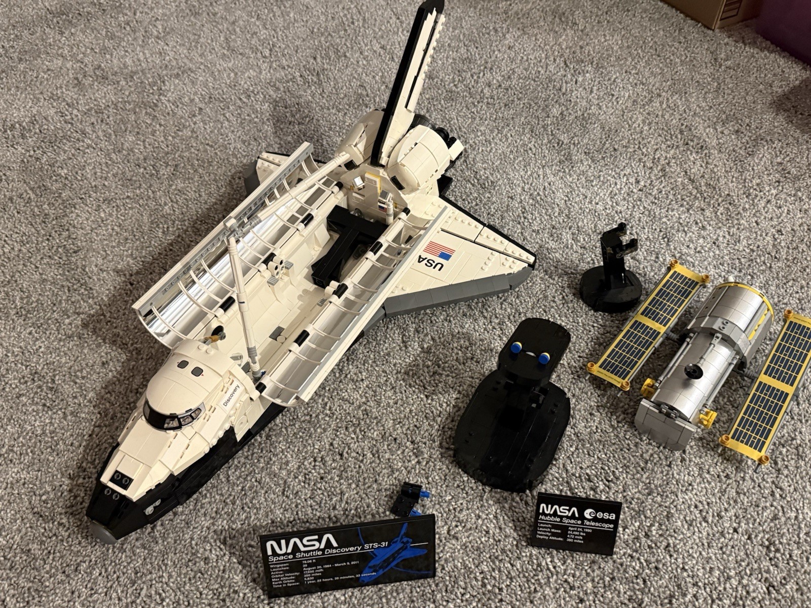 LEGO NASA Space Shuttle Discovery 10283 w Hubble Telescope Built Used Sets