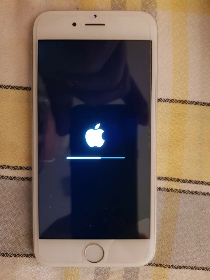 iPHONE 6S DE 128GB COMO NUEVO COLOR GRIS - Imagen 2 de 4