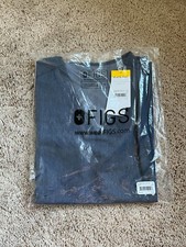 FIGS Women  s Casma Three-Pocket Scrub Top in Heather Denim Size SMALL NEW 