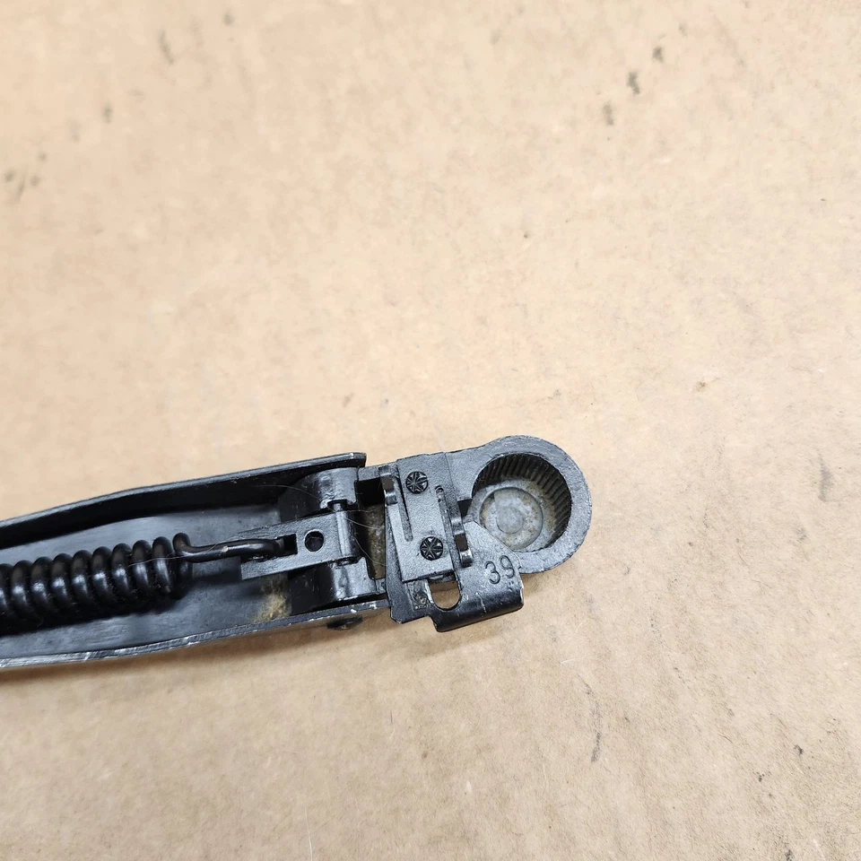 Conjunto de brazo limpiaparabrisas izquierdo C4 Corvette BUEN USADO 84-94 conductor pequeño Foto 2 de 4