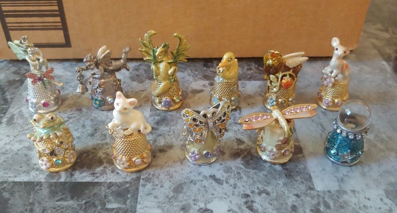 Lot of 11 Kirk's Folly Thimbles Goldtone Silvertone Crystals