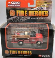 2002 Corgi Fire Heroes 1:50 GMC Fire Pumper die-cast fire truck Chicago F.D.