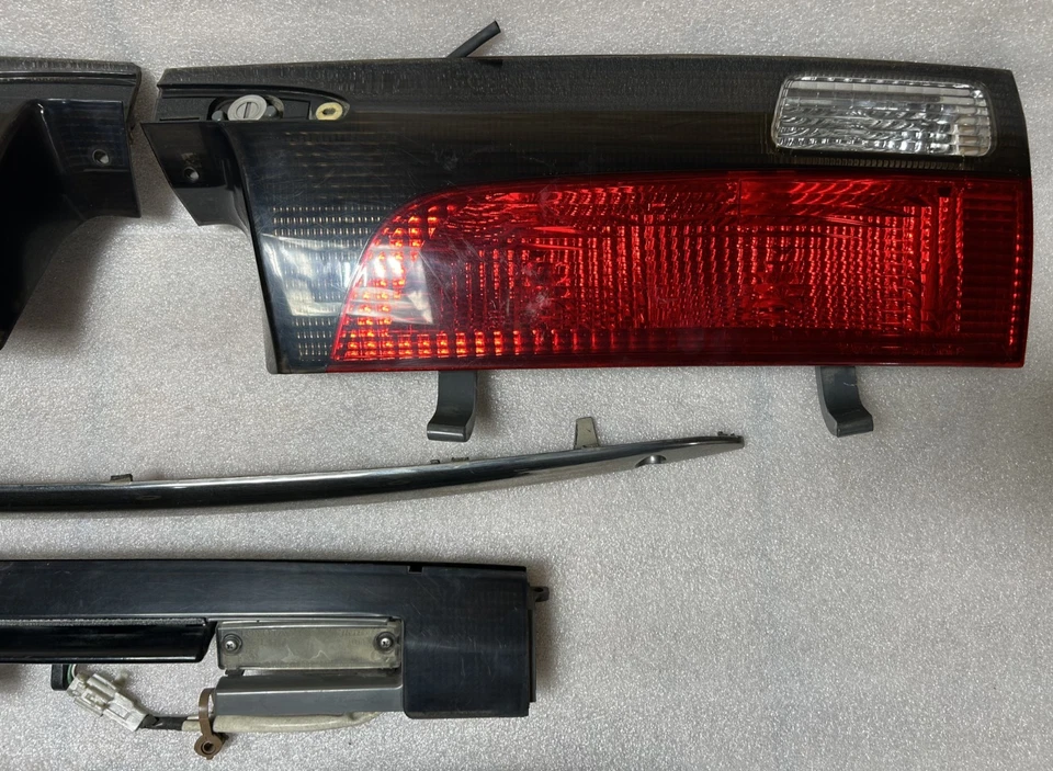 JDM 96-00 TOYOTA ESTIMA PREVIA TCR10W OEM LUCES TRASERAS LUCES CÁMARA LAVADO DE CARA Foto 4 de 4