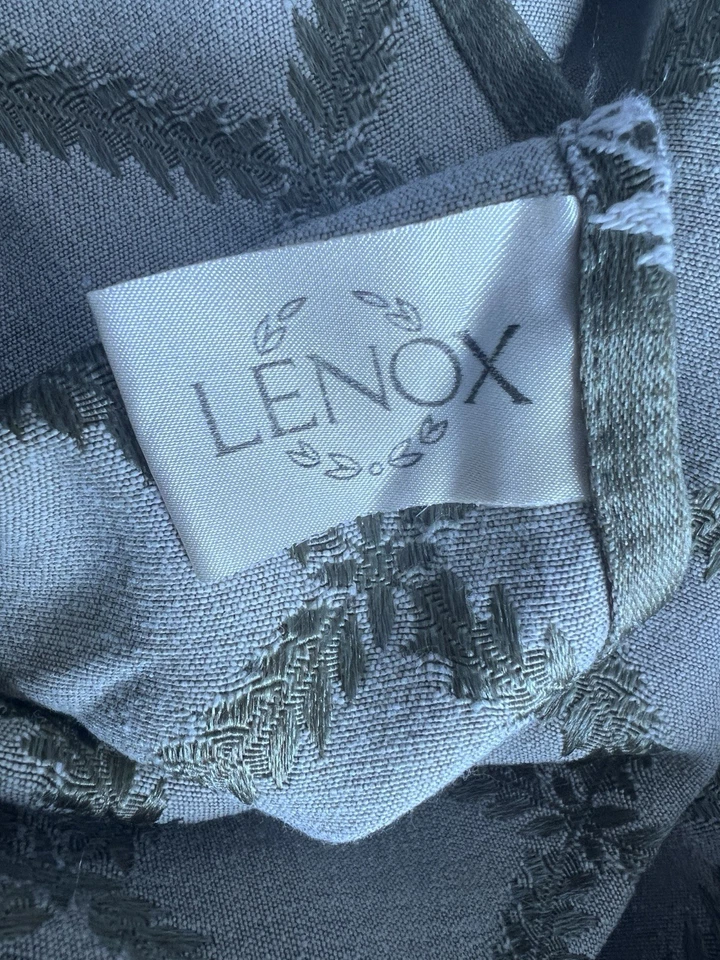 Lenox Green Embroidered Tablecloth 132x68 Oblong Lattice Leaf Pattern - Image 3 of 4