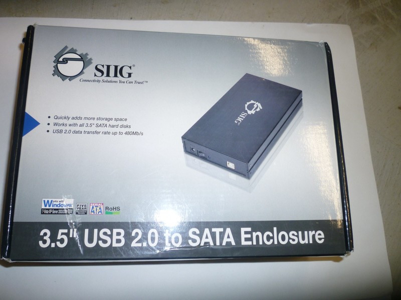 SIIG 3.5 USB  2.0 to SATA Enclosure   NEW