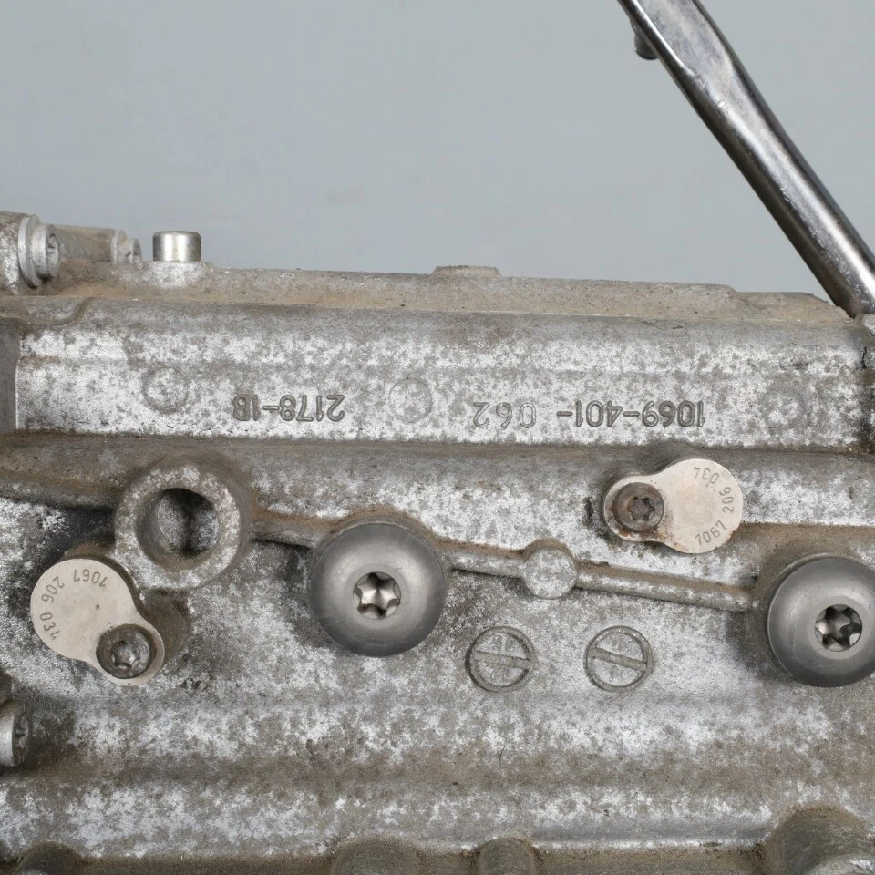 2006 BMW 325xi 330xi Transmission 6 Speed Manual OEM Used Foto 3 de 4