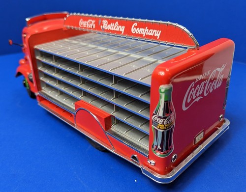 Danbury Mint – 1938 Coca Cola® GMC Delivery Truck - 1995 - Picture 7 of 23