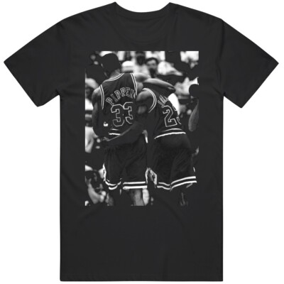 Retro Scottie Pippen Holding up Michael Jordan  T Shirt